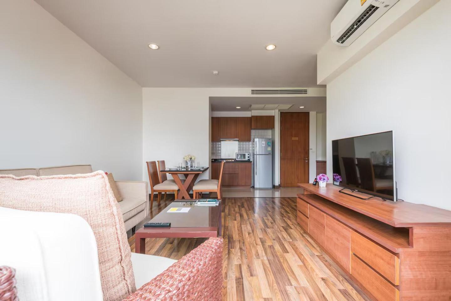 Bangkok Patio Bts Sanam Pao Aparthotel Exterior foto